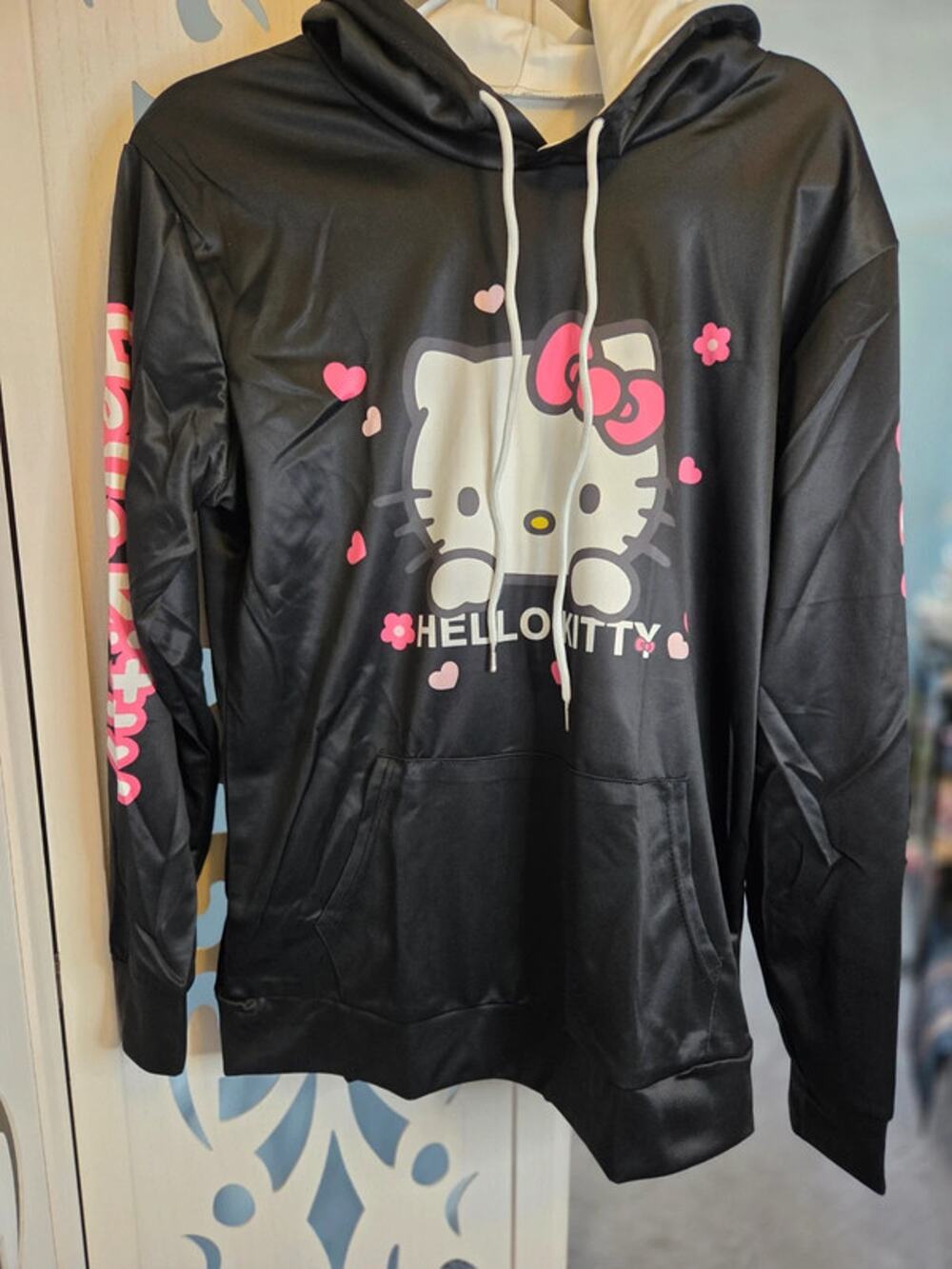 Hello Kitty Hoodie Black Small nwot Lightweight Polyester Pink Heart Sl Graphic